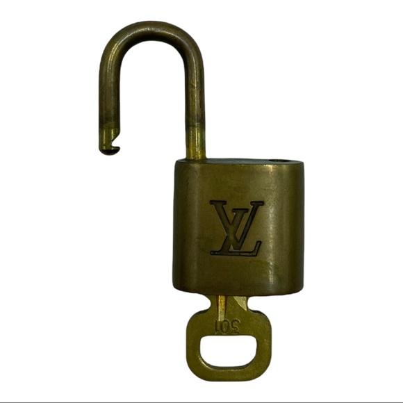 Louis Vuitton Accessories - AUTHENTIC LOUIS VUITTON LOCK AND KEY #301